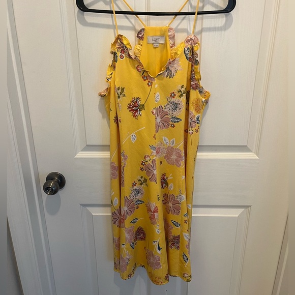 Dress - Picture 1 of 4